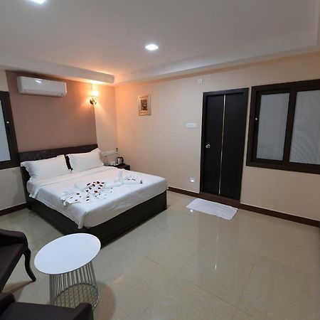 Coastal Grand Hotel Sampath Tiruchirappalli Exterior foto