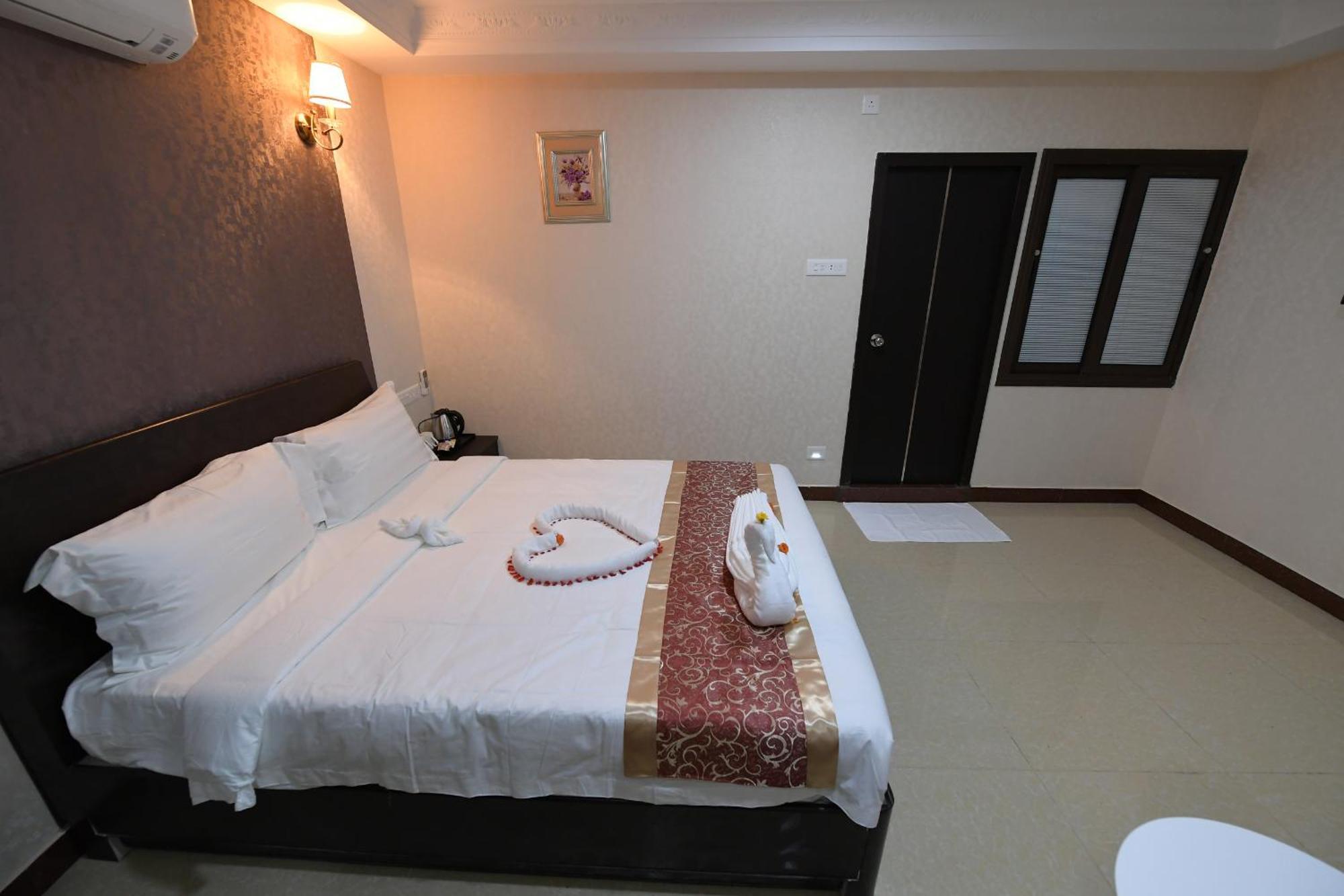 Coastal Grand Hotel Sampath Tiruchirappalli Exterior foto