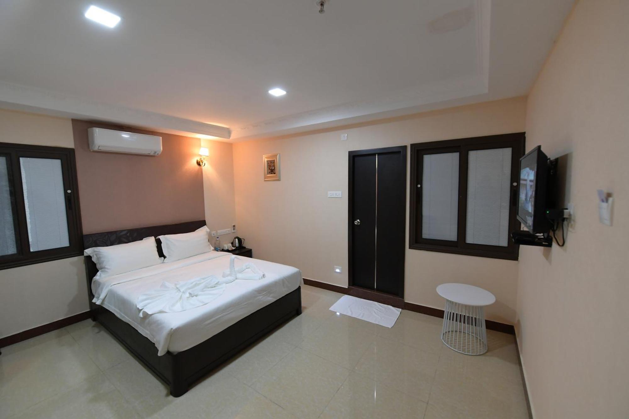 Coastal Grand Hotel Sampath Tiruchirappalli Exterior foto