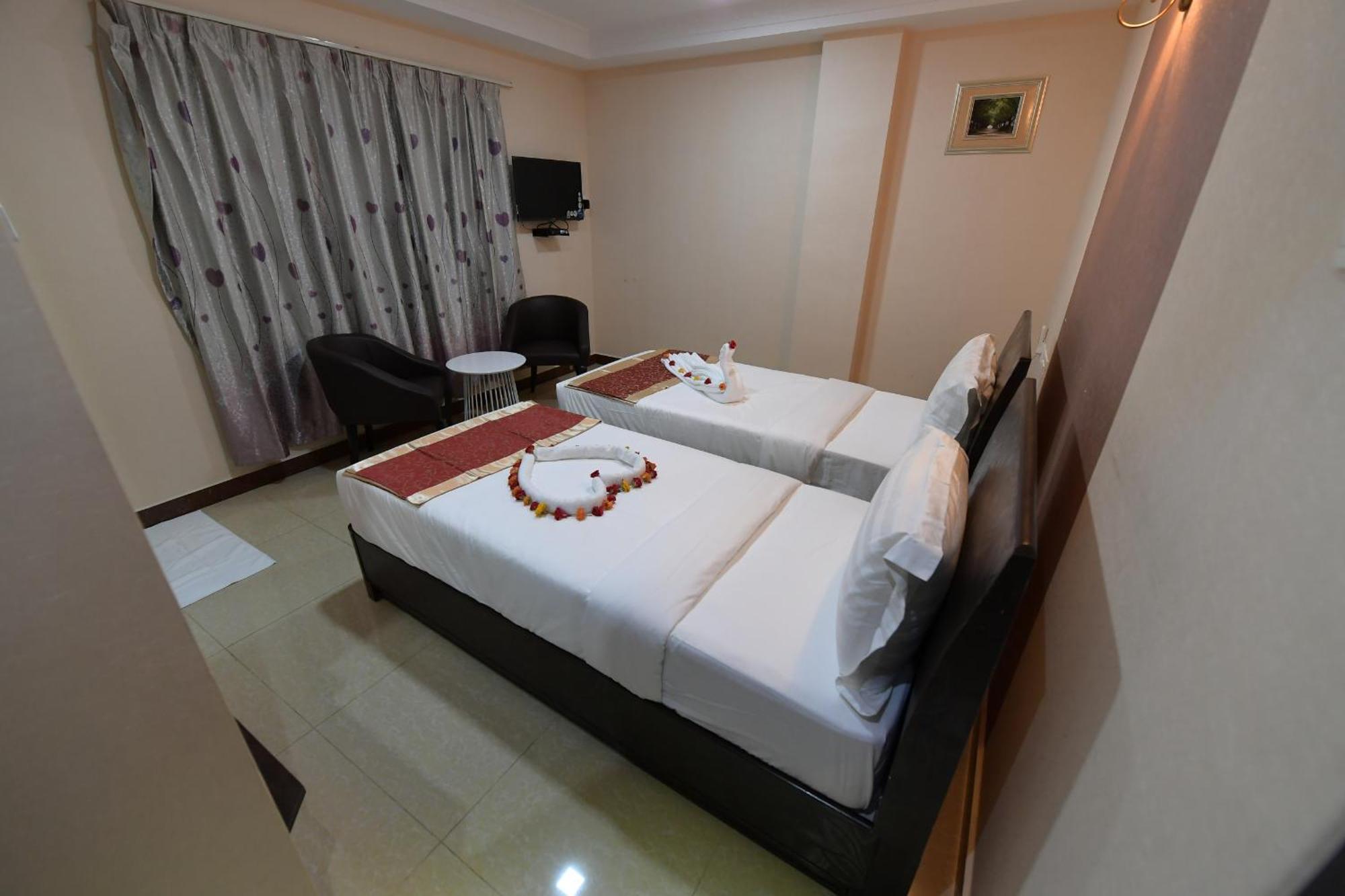 Coastal Grand Hotel Sampath Tiruchirappalli Exterior foto