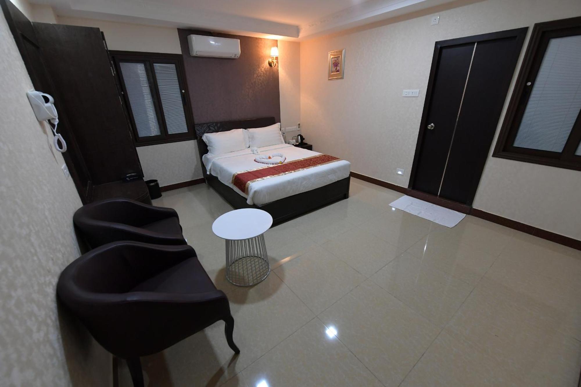 Coastal Grand Hotel Sampath Tiruchirappalli Exterior foto